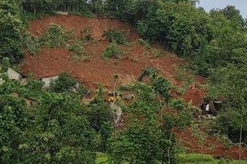 Sạt lở đất ở Indonesia, ít nhất 4 người chết