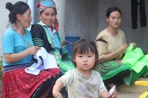 Nhịp Tết trên 11 cung đường Trấn Yên