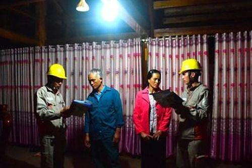 Điện về Mường Toong