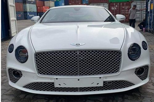 Xe Bentley Continental gần 20 tỷ 'mua bánh khoai' tận Thái Nguyên