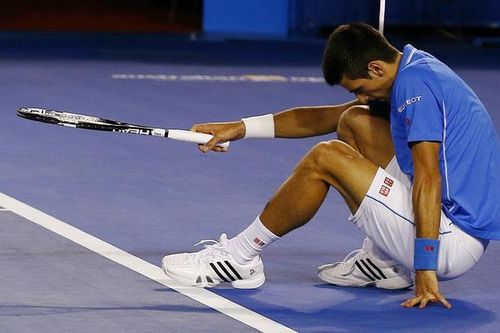 Djokovic tức giận vì bị chỉ trích giả chấn thương tại Australia Open