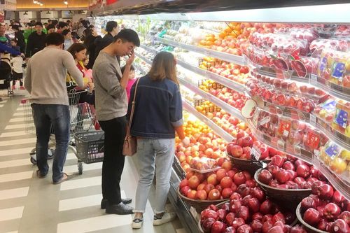 Sau Tết, giá nhiều mặt hàng giảm nhẹ