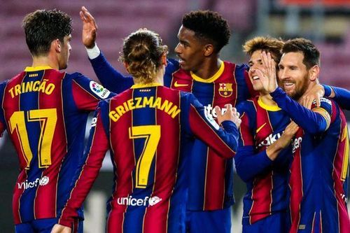 Koeman khiêu khích PSG: 'Không đội nào hay hơn Barca lúc này'