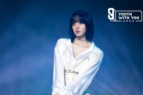 Lisa (BlackPink) tái xuất 'Thanh xuân có bạn 3', tung loạt hình chất hơn nước cất
