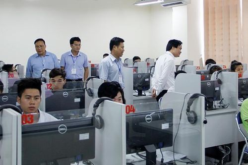 Đơn vị nào được cấp Chứng chỉ Tiếng Anh và Tin học?