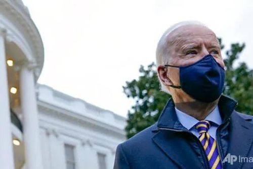 Tổng thống Mỹ Joe Biden nói sống ở Nhà Trắng như trong 'chiếc lồng mạ vàng'