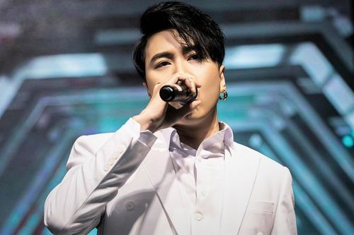 Ca khúc rap đầu tiên đạt top 1 #zingchart trong năm 2021