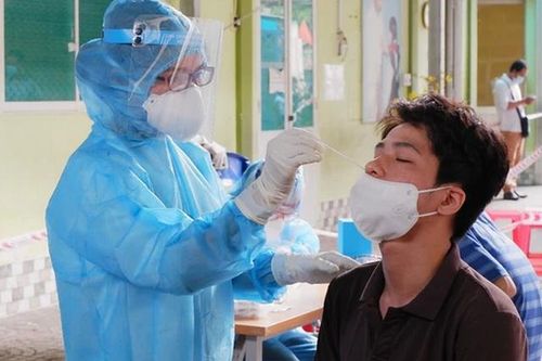 TP.HCM: Kiểm soát dịch bệnh COVID-19 để phát triển kinh tế