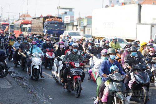 Người dân miền Tây hào hứng vì đường trở lại TPHCM không còn kẹt xe