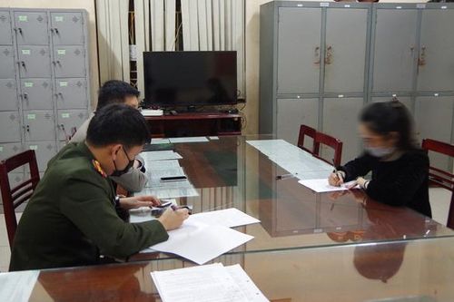 Công an triệu tập 3 người đăng văn bản giả cho học sinh nghỉ học