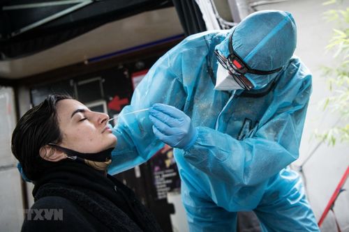 Đức dự kiến miễn phí xét nghiệm nhanh virus SARS-CoV-2