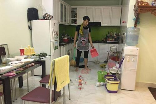 Dọn nhà dịp Tết, chàng trai bắt gặp chiếc máy tính đã cũ và câu chuyện đầy xúc động phía sau