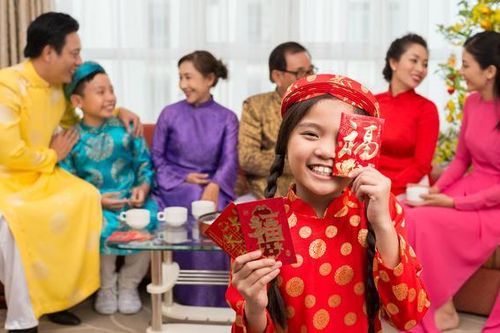 Hướng dẫn các mẹ 4 cách xử lý tiền lì xì của con sau Tết hợp lý nhất