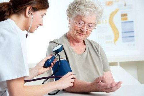 7 lưu ý cần nhớ khi sử dụng thuốc điều trị tăng huyết áp