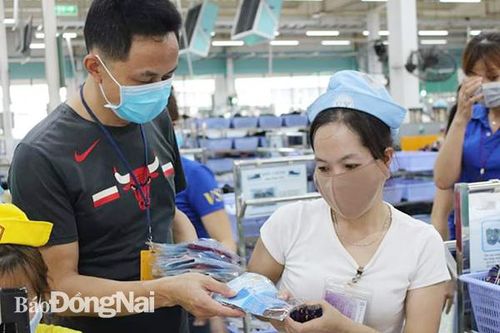 Chủ động phòng chống dịch ngay trong ngày làm việc đầu tiên của năm mới