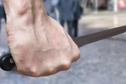 Nghi vợ ngoại tình, chồng đâm tình địch