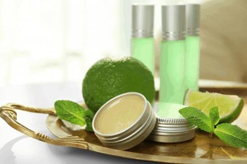 Cách làm nước hoa khô thân thiện môi trường