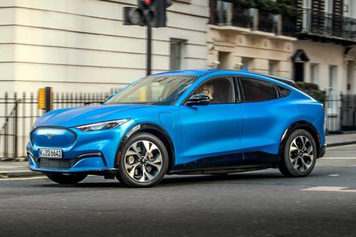 Ford sẽ dừng bán ôtô sử dụng động cơ đốt trong tại châu Âu từ năm 2030