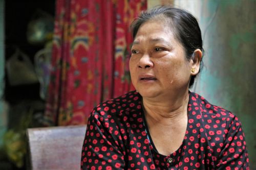 'Tôi chỉ mong có căn nhà an toàn để khỏi lo chạy lũ'