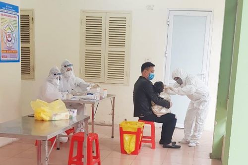 Quận Đống Đa: Dự kiến xét nghiệm Covid-19 cho hơn 1.000 trường hợp đi về từ vùng dịch Hải Dương vào sáng 19/2