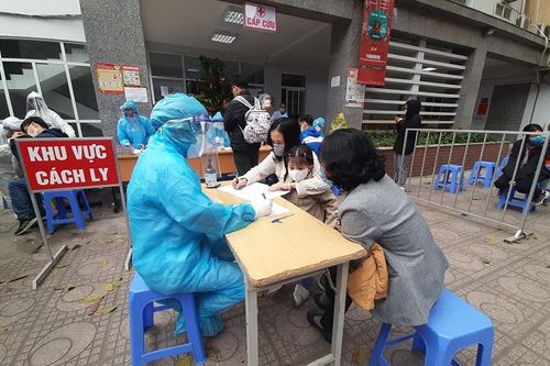 Hà Nội: Các trường hợp về từ địa bàn có ổ dịch phải tự cách ly tại nhà trong 14 ngày