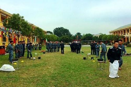 Đón Tết ấm áp bên đồng đội