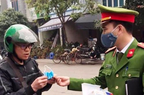 TP Thanh Hóa xử phạt 13 người không đeo khẩu trang nơi công cộng