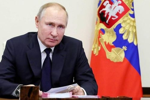 Giữa lúc phương Tây gây áp lực vụ Navalny, Tổng thống Nga cảnh giác nguy cơ can thiệp bầu cử