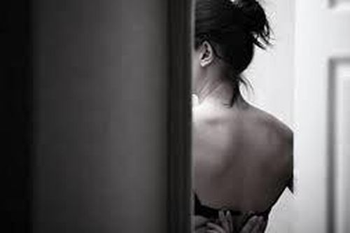 Nhận án tù vì quay lén 13 nữ sinh thay đồ