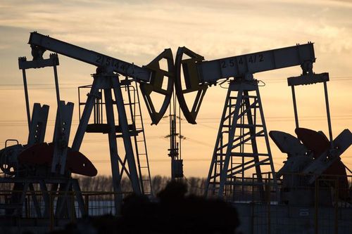 Giá dầu thế giới lập đỉnh mới vì thời tiết đóng băng ở Texas