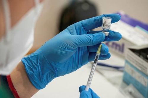 Biến thể COVID-19 Nam Phi làm giảm khả năng bảo vệ của vaccine Pfizer