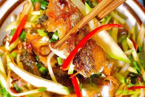 Cách làm gỏi xoài cá lóc chiên giòn