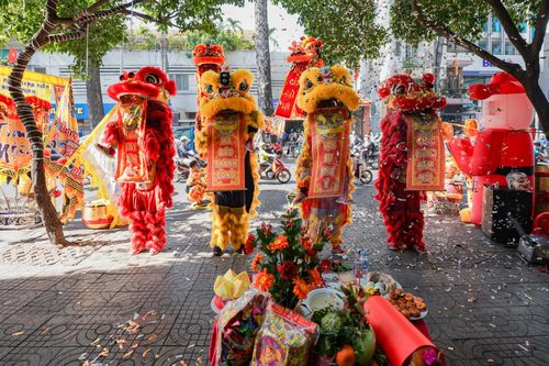 Nhiều cửa hàng khai trương lấy ngày ở TP.HCM