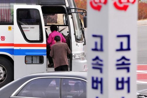 'Tôi trải qua 3 tiếng ngồi cạnh kẻ biến thái trên xe buýt'