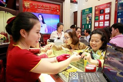 Mua vàng dịp Lễ Thần tài: Cân nhắc để không 'ôm' lỗ
