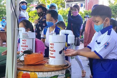 Cà Mau chủ động đón học sinh trở lại trường