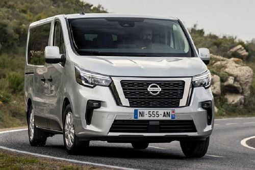 Nissan NV300 Combi 2021 mới, có gì để 'đấu' Ford Tourneo