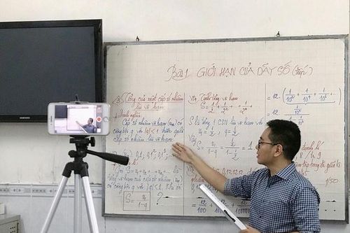 Bộ GD&ĐT hướng dẫn thực hiện chương trình giáo dục và phòng chống dịch Covid-19