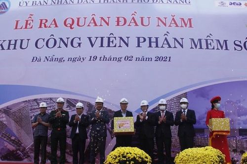 Đà Nẵng: Các công trình trọng điểm ở thành phố sôi nổi ngày ra quân đầu năm