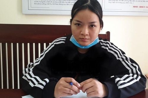 Bắt 'mỹ nữ' trộm tiền đặt lễ ở đền chùa tại Bắc Giang