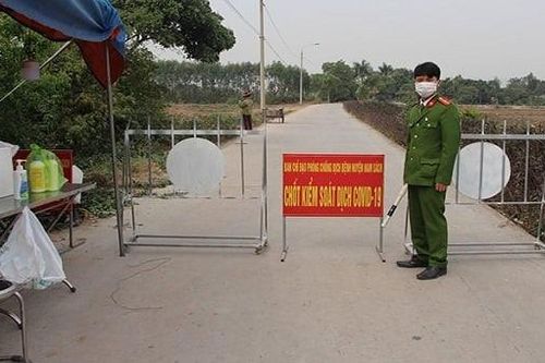 Bí thư và Chủ tịch huyện Kim Thành (Hải Dương) bị phê bình vì lơ là chống dịch