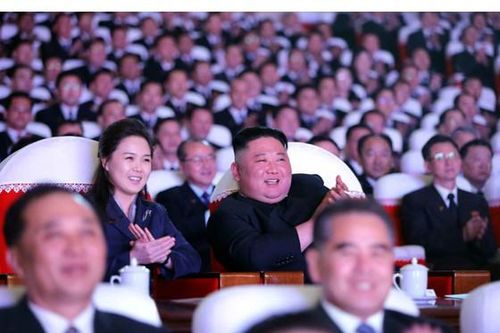 Tình báo Hàn Quốc: Vợ ông Kim Jong-un có thể vừa sinh con