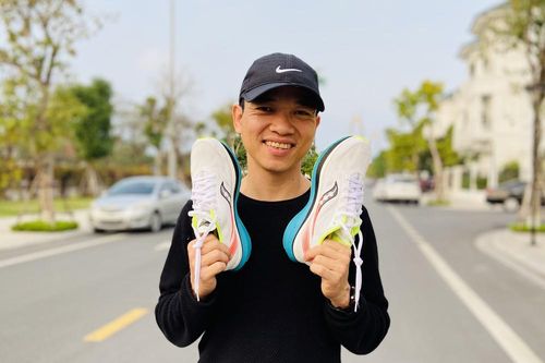 Giới chạy phong trào tập luyện xuyên Tết