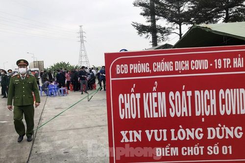 Yêu cầu phạt nặng cô giáo khai gian khi về Hải Dương ăn Tết