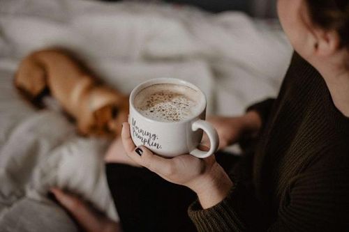 Uống cà phê ngay khi ngủ dậy tưởng tốt nhưng lại gặp phải những điều này