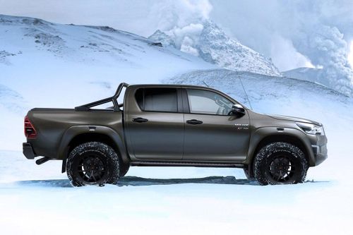 Toyota Hilux phiên bản đặc biệt, trang bị hơn hẳn Ford Ranger Raptor