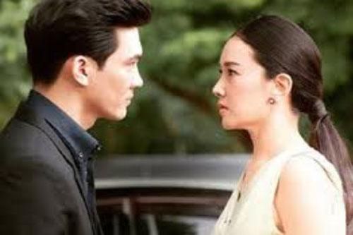 Tân gia được nhà nội tặng tủ lạnh 40 triệu, chồng trách khéo nhà ngoại nhưng ngay sau đấy anh lại 'đờ đẫn' với chiếc phong bì tới muộn của bố mẹ vợ