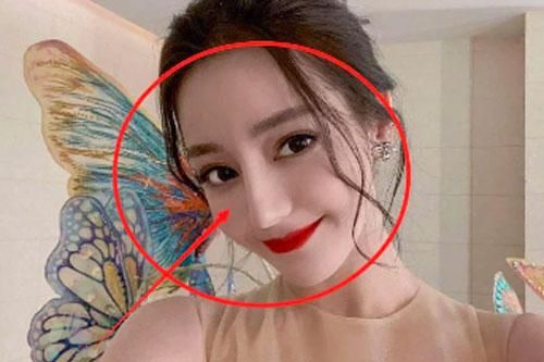 Nhược điểm trên gương mặt khiến Địch Lệ Nhiệt Ba từng có ý muốn phẫu thuật thẩm mỹ