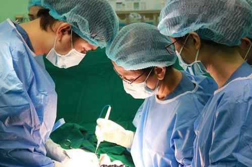 Một phụ nữ phải cắt toàn bộ tử cung chỉ vì điều trị u xơ sai cách