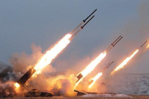 Súng phun lửa hạng nặng Solntsepek thiêu rụi mục tiêu ở Leningrad